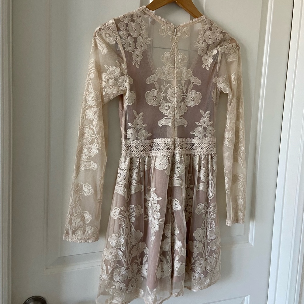 Rare For Love & Lemons Lace Women’s Mini Dress White Nude Sheer Size Small - Picture 5 of 8